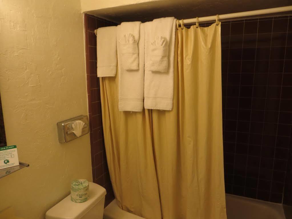 Hotel Americas Best Value Loma San Diego