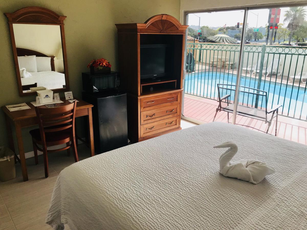 Americas Value Loma Hotel
