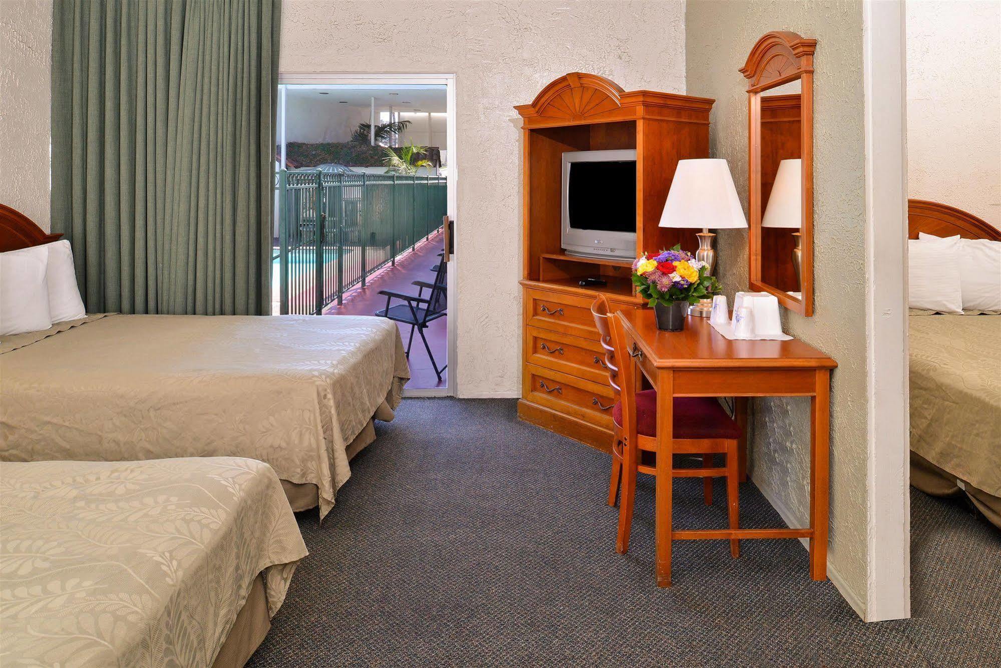 Hotel Americas Value Loma